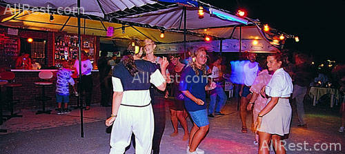 Club Alanka 25